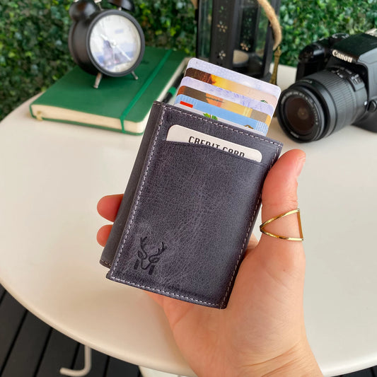 Pescol - Leather Pop-up Wallet